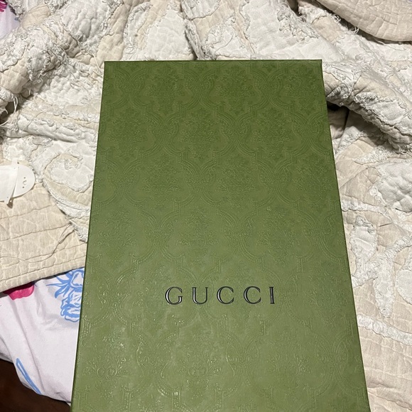 Gucci Black Loafers with Silver Buckle - Picture 6 of 6